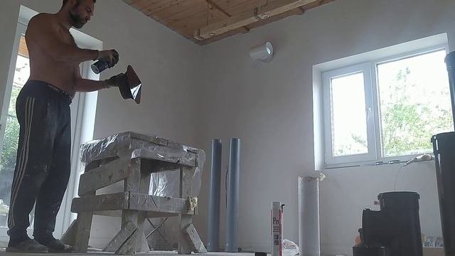 Вытяжная/приточная вентиляция на кухне.Монтаж,покраска.
