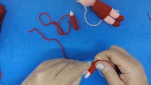 МК Малипусечка. 2 часть. Куколка связана спицами.