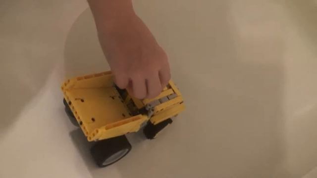 ТАЗЫ ВАЛЯТ! Топимся на тазе и на БелАзе смотреть онлайн