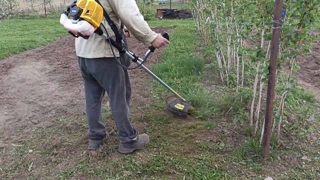 Триммер бензиновый Huter GGT-553TX в работе ✊️ смотреть онлайн