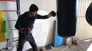 Тренировка по боксу , удары по мешку, удары по груше #sport #бокс #профессиональныйбокс