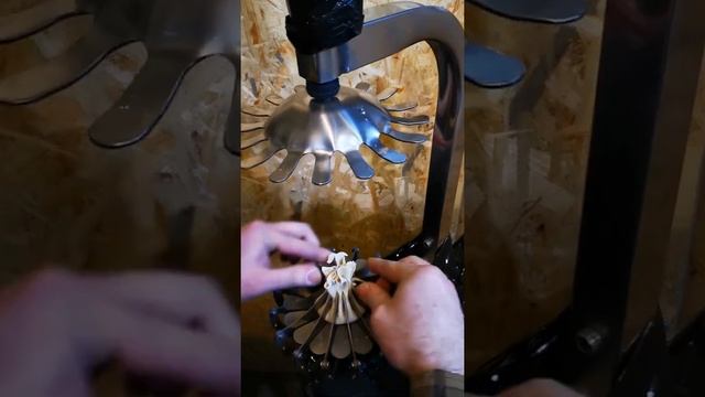 Приспособление для лепки хинкали, пример лепки без опыта работы
