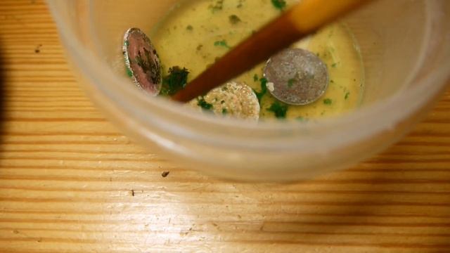 Чистим монеты (бронзу, медно-никелевые) лучший способ! Отличный результат! смотреть онлайн