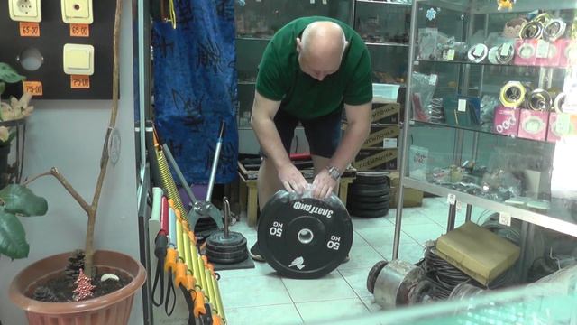 Улучшаю время удержания блина 50кг от Антона Писаренко до 15 сек смотреть онлайн