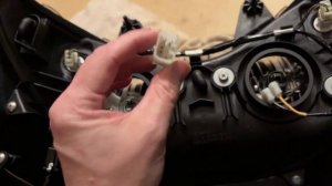 Suzuki Burgman 200 Headlight Bulb Replacement LED - The Easy and Hard Way