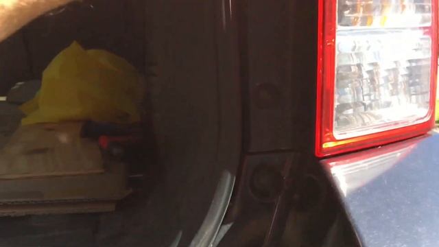 How To Remove / Replace Rear Bumper On 2005-2006 Nissan Pathfinder смотреть онлайн