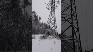 Эйфилива башня?в России это столбы ЛЭП