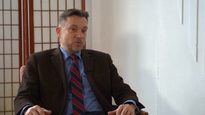 Деструкция стекловидного тела. Нужно ли оперировать? Мнение иностранных коллег.