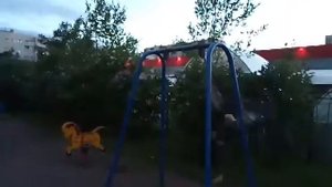 УПАЛ С КАЧЕЛЕЙ. СЛОМАЛ РУКУ