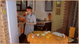 Праздничный салат. Мандарины, кукуруза, огурец... и крабовые палочки.