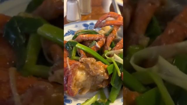 Yummy Stir-Fried Lobster with Green Onions and Ginger Sauce