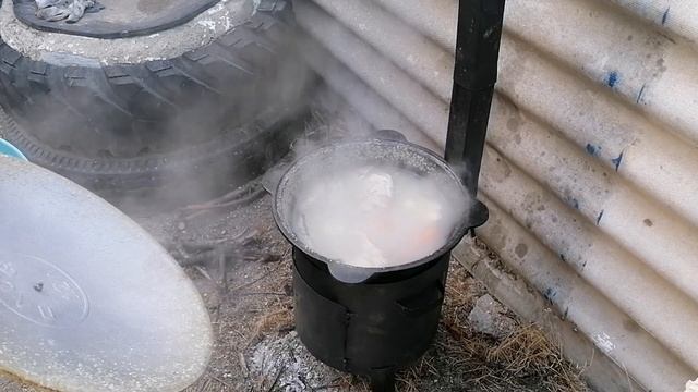 Готовим уху из сома в казане. Очень вкусно!