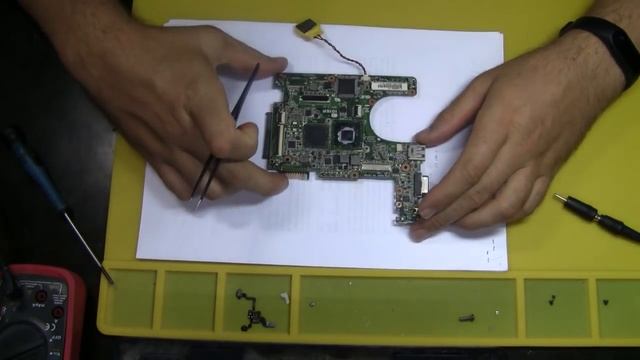 ASUS 1015PW на несколько секунд загорается светодиод  и гаснет power indicator light for few second