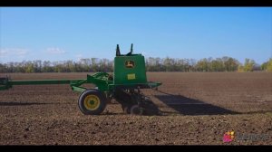 Трактор New Holland  и зерновая сеялка John Deere. Сев озимых культур с Trimble