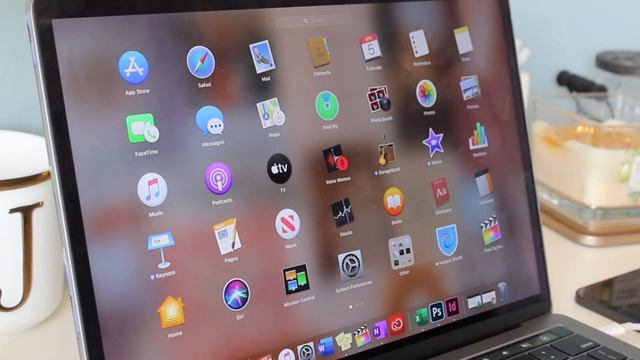 WHAT'S ON MY MACBOOK!! || how i use my macbook for school/youtube (ft. SOJOS Vision)