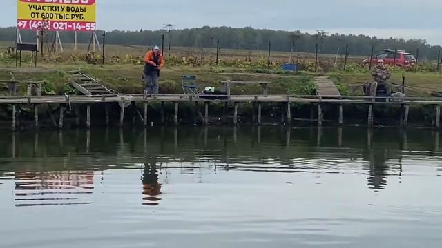 Зарыбление форели 200 кг , ловим форель на пасту резину блесну смотреть онлайн