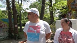 СТРАШНАЯ ГОЛОВА ШРЕКА СЬЕЛА МИСТЕРА ДАНИЛА !!!!ПАРК ДЕТСКИИ !!!!