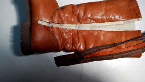 Как вшить молнию в женские сапоги.