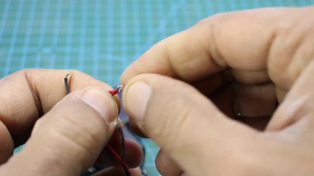 That's why you shouldn't throw away your old phone charger смотреть онлайн