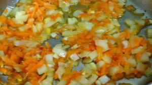 Рассольник  с перловкой и сметаной