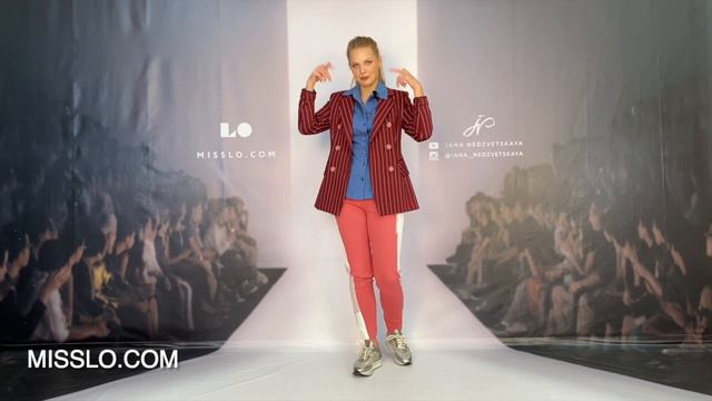 Модные образы зимы 2021 с Лизой Павлюковой! #ПосиделкиУЯны от 30 октября! смотреть онлайн