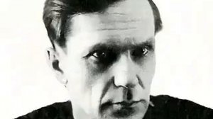 Варлам Шаламов  -  Нестройным арестанским шагом...: Стих