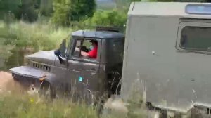 Урал 4320 в лужу!