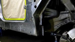 Процесс восстановления БМВ Х5 е53 рест продолжается. ???Работа над подкрылками, днищем, порогами?