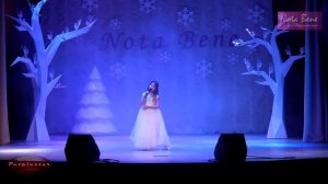 Серебристые снежинки