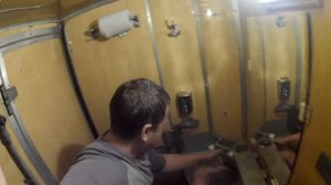 Пособие как надо мыть ноги в поезде