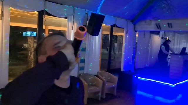 Марат поет наташка а вадим снимал в кафе 10 ноября 2023г..феодосийское кафешк.. смотреть онлайн