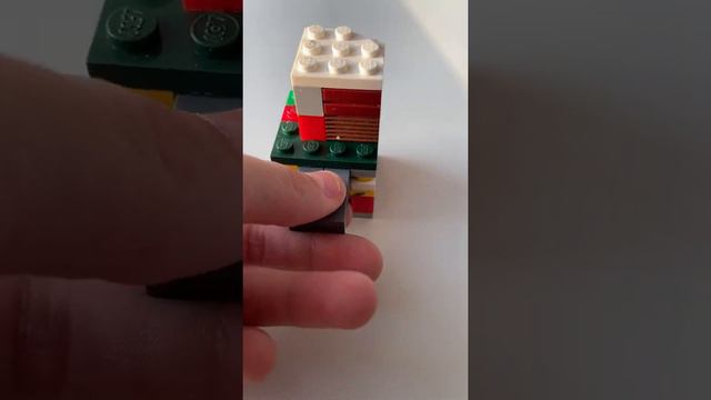 Самый маленький диспенсер из Лего в мире смотреть онлайн