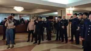 На горе стоял казак он Богу молился..