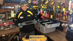 Pistolet do mas i silikonów Wolfcraft MG 600 PRO