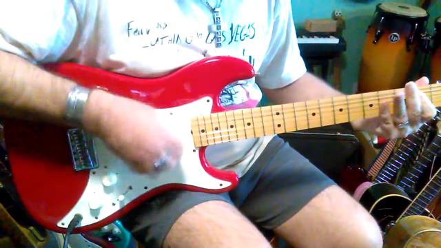 1981 1982 Fender Bullet S-3 in Torino Red смотреть онлайн