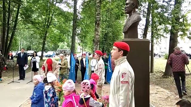 Открытие бюста погибшему Елисееву Владимиру смотреть онлайн