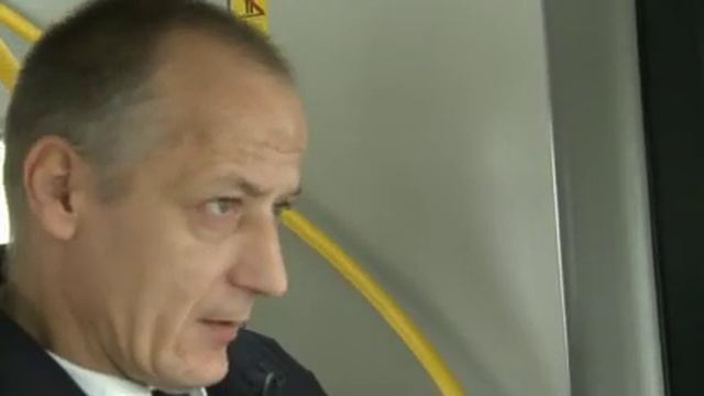 Azubi Omar, Fachkraft im Fahrbetrieb, BVG - Ausbildung © 3bTV