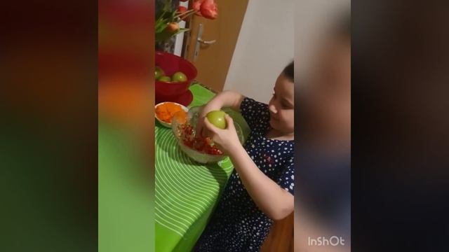 Соленые зеленые помидоры фаршированные с чесноком на зиму