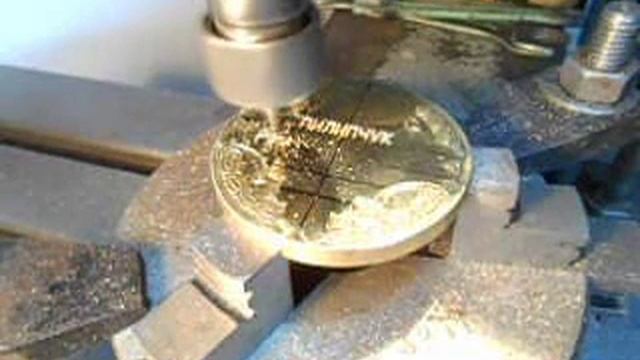 відео: гравіровка на фрезерно-копіровальному станку з пантографом смотреть онлайн