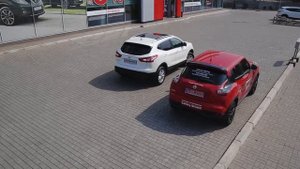 NISSAN Qashqai - паркуется сам - параллельная парковка
