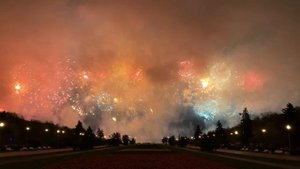 Салют 9 мая 2020 года Москва. Воробьёвы горы.