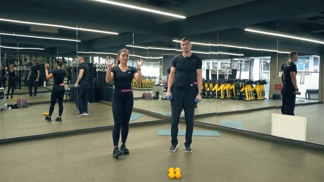 Силовая тренировка на нижнюю часть тела с Асель Мамышевой и Никитой Осадчим. смотреть онлайн