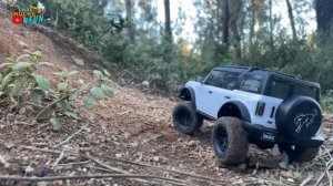 Traxxas TRX4 M Ford Bronco VS Land Rover Defender | Comparison Test | @CarsTrucks4Fun