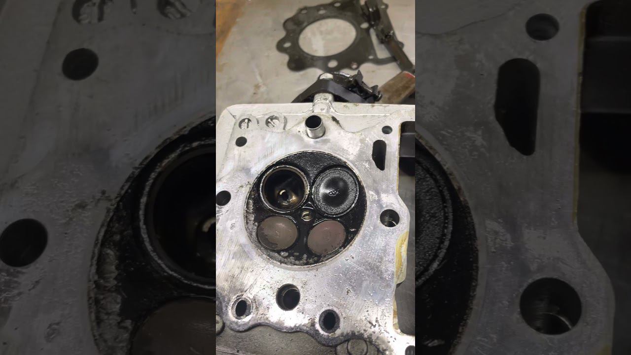 Honda XR250 загнуло впускной клапан и сломалась направляющая смотреть онлайн