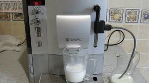Кофемашина Bosch VeroCafe latte приготовление капучино.