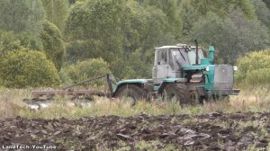 Трактор Т-150К вспашка плугом ПЛН-5-35. Грязь и буксование на поле. 2019