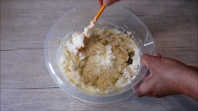 Творожная запеканка с яблоками / Простой рецепт смотреть онлайн