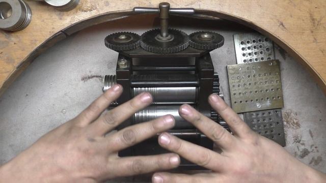 Вальцы (для прокатки металла). Фильера (для волочения проволоки). Обзор инструмента. смотреть онлайн