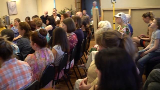 Выйду я за ворота смотреть онлайн