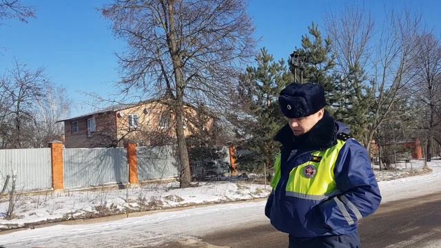 ГИБДД шник сам себе насрал в мундир смотреть онлайн